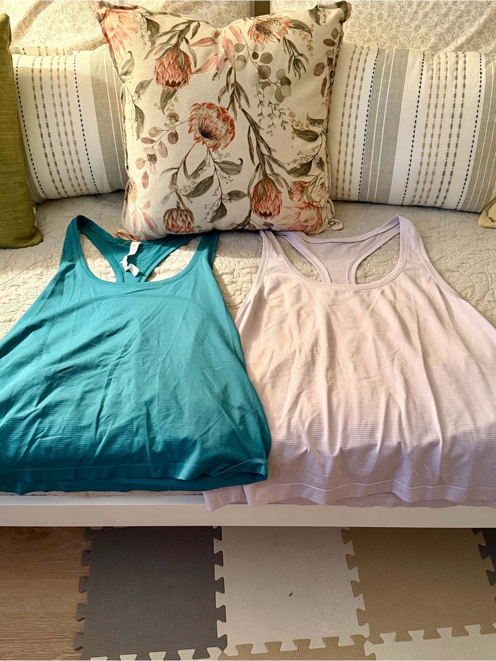 lululemon group of 11 long, short sleeve and tanks. Multiple colors and sizes - Picture 3 of 5